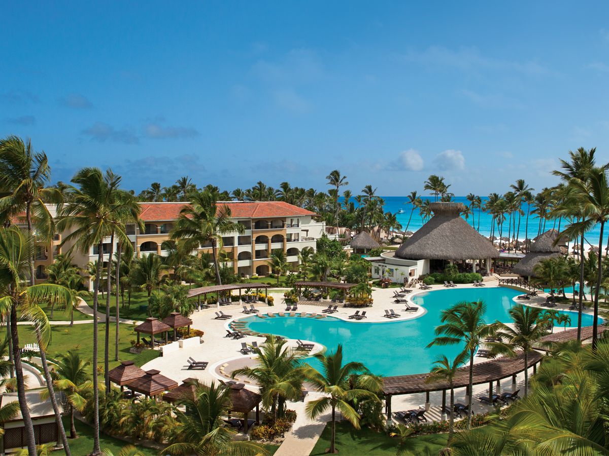 All-inclusive resort with pool and beach